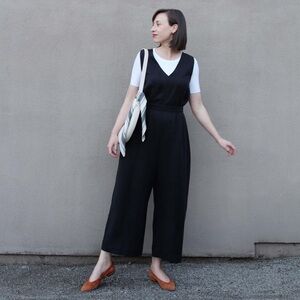 Black Sleeveless Jumpsuit